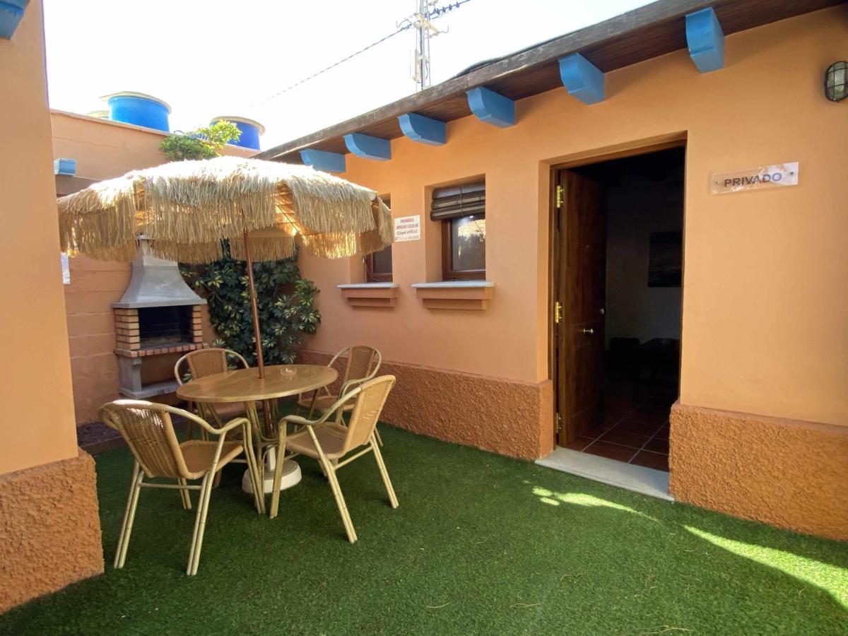 Estudio con jardincito privado barbacoa y piscina compartida para parejas Cádiz Exterior foto