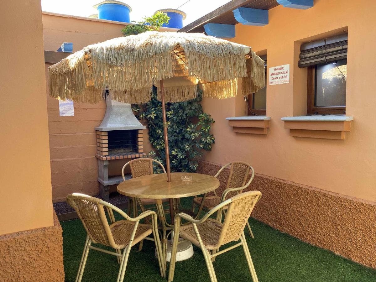 Estudio con jardincito privado barbacoa y piscina compartida para parejas Cádiz Exterior foto