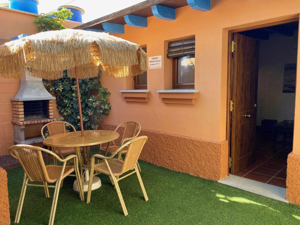 Estudio con jardincito privado barbacoa y piscina compartida para parejas Cádiz Exterior foto
