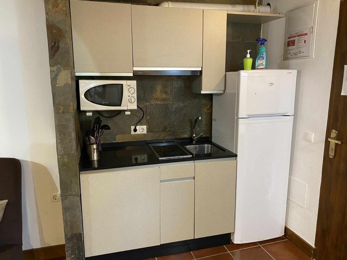 Estudio con jardincito privado barbacoa y piscina compartida para parejas Cádiz Exterior foto