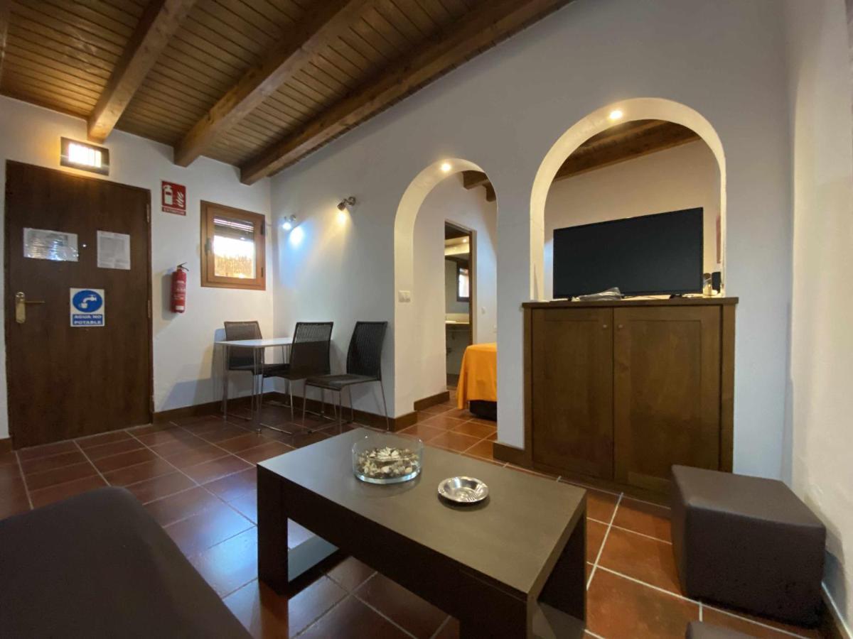 Estudio con jardincito privado barbacoa y piscina compartida para parejas Cádiz Exterior foto
