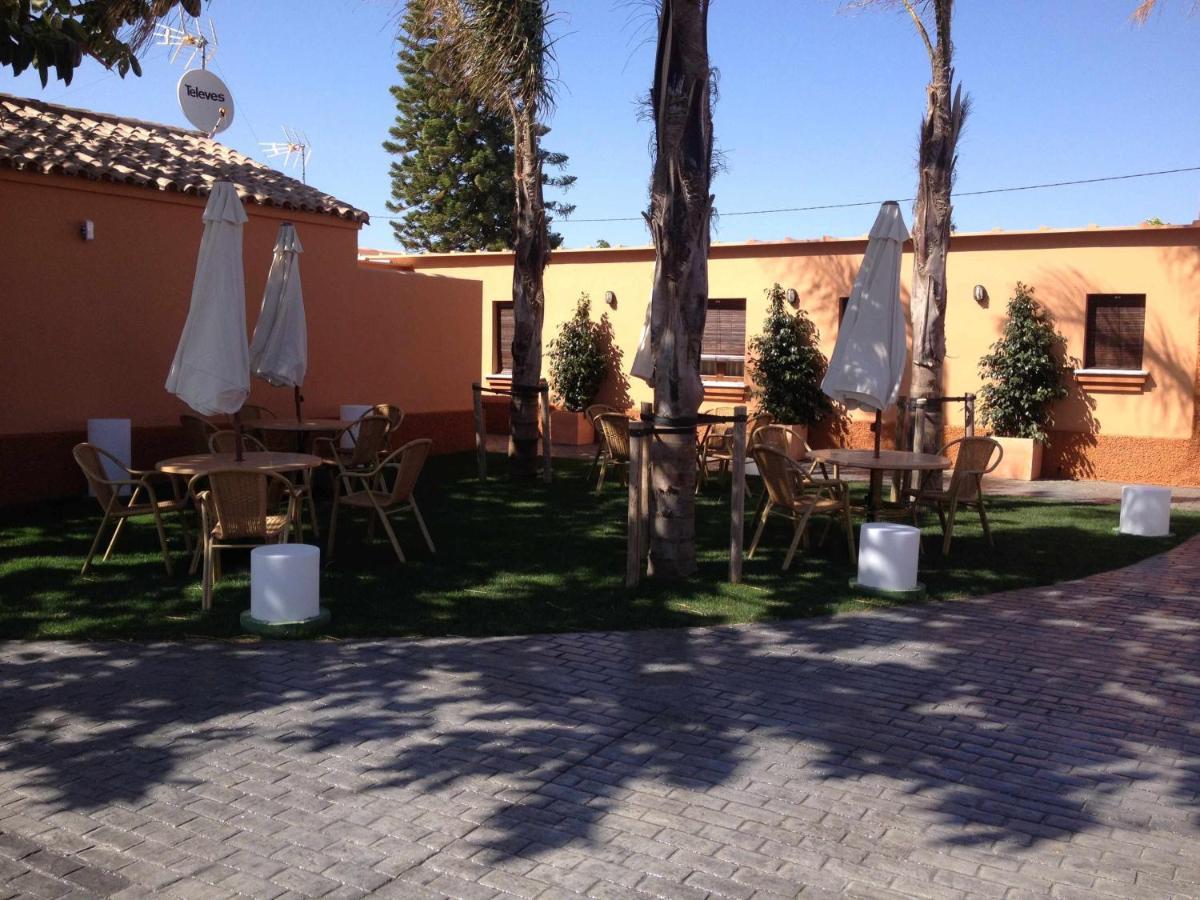 Estudio con jardincito privado barbacoa y piscina compartida para parejas Cádiz Exterior foto