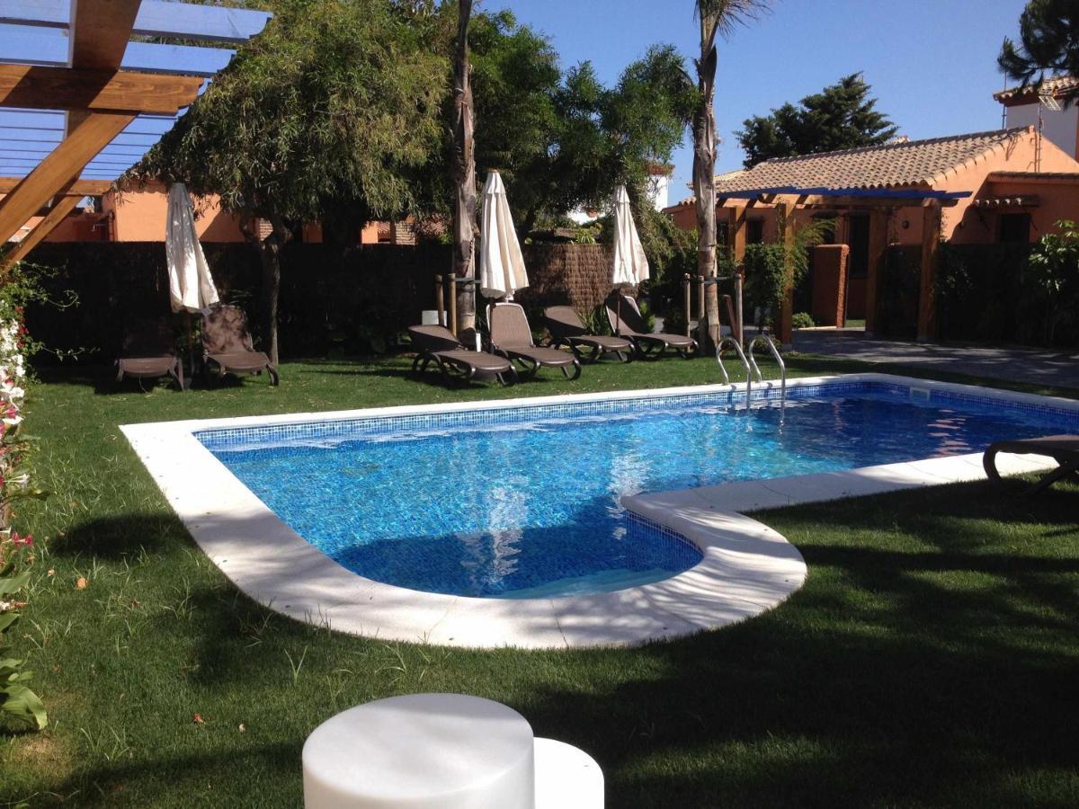 Estudio con jardincito privado barbacoa y piscina compartida para parejas Cádiz Exterior foto