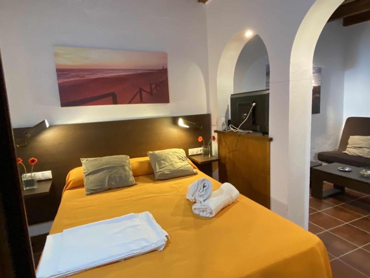 Estudio con jardincito privado barbacoa y piscina compartida para parejas Cádiz Exterior foto